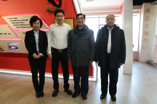 河?xùn)|區(qū)人大領(lǐng)導(dǎo)走訪永誠(chéng)世佳